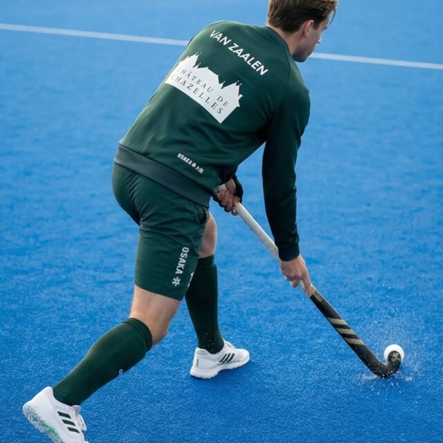 Klaar om het veld te domineren 🔥TinyGift heeft de bedrukking verzorgd voor de mannen van HCC Groen-Geel.
